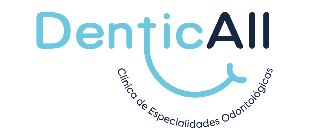 Denticall. Clínica de Especialidades Odontológicas